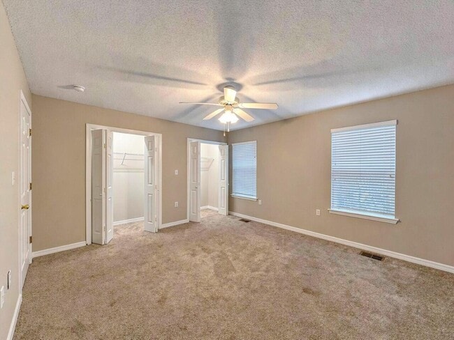 Building Photo - 954 Scenic Oak Ln