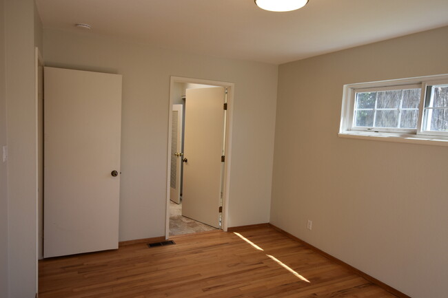 Building Photo - Gorgeous West San Jose 3BD 2BA 1400SF Home