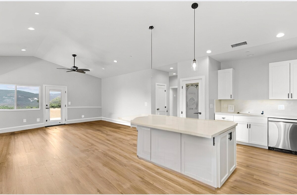 Building Photo - 23627 Calistoga Pl