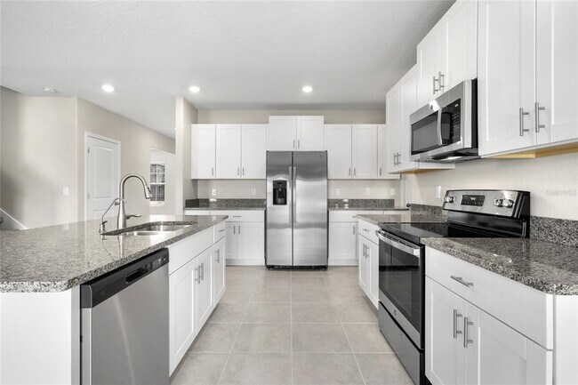 Building Photo - 15312 Miller Creek Dr