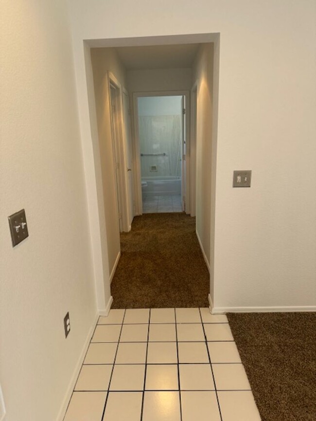 Building Photo - 2 Bedroom located in Sun City Summerlin 55+