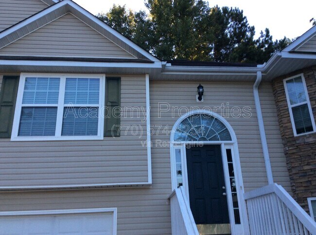Building Photo - 4015 Yellow Pine Ct