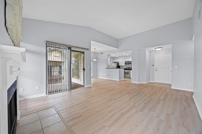 Building Photo - 6000 Shepherd Mountain Cove