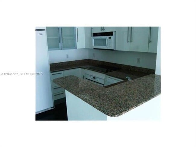 Building Photo - 335 Biscayne Blvd