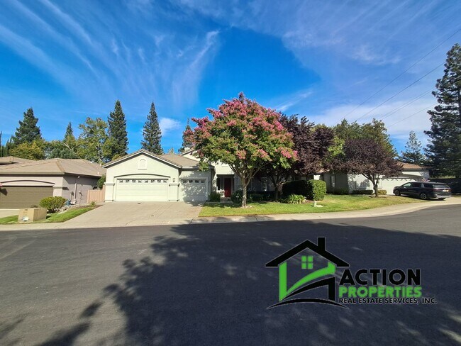 Building Photo - 400 Dumas Ct