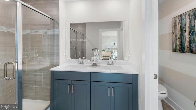 Building Photo - 215 Red Leaf Ln