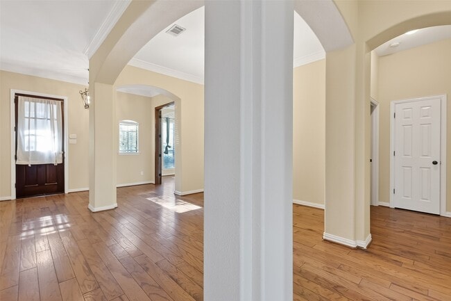 Building Photo - 5115 Field Briar Ln