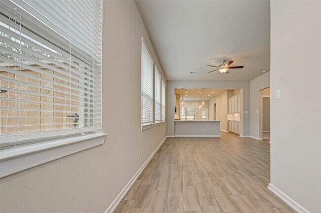 Building Photo - 348 Rise Ln