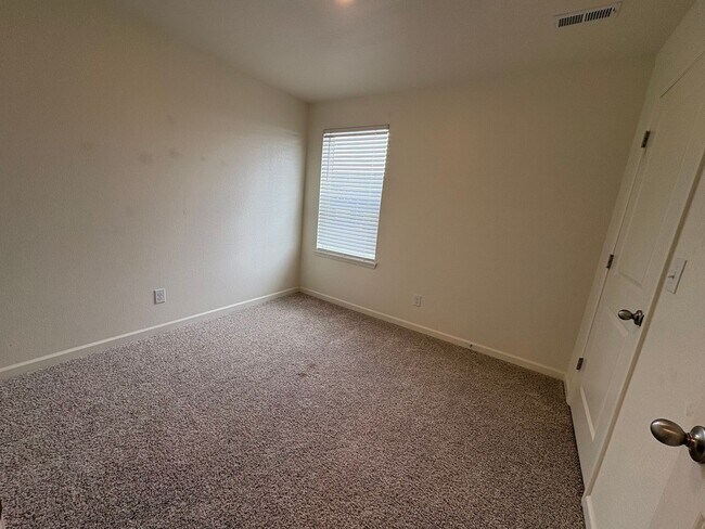Building Photo - 10417 Castor Dr
