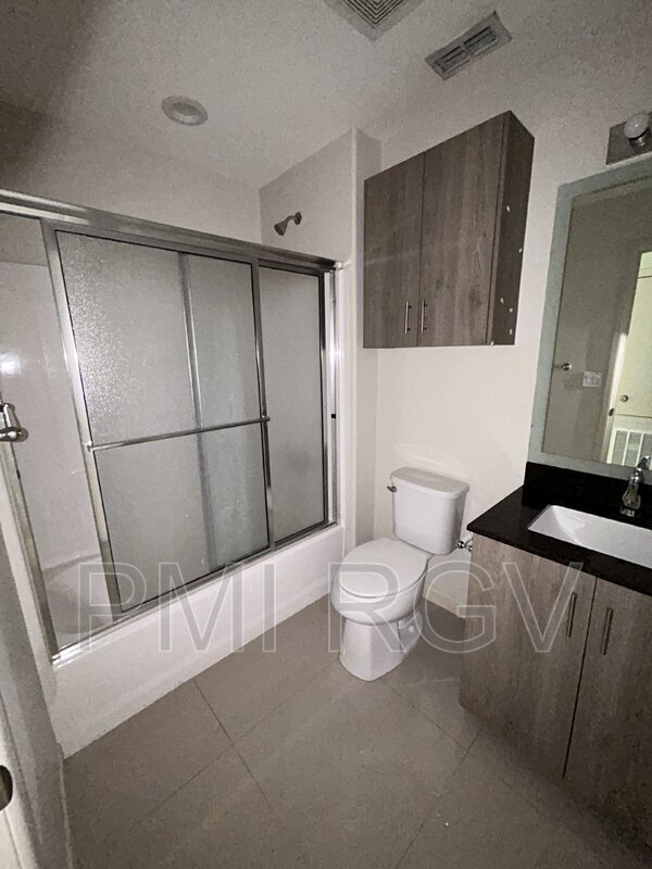 Building Photo - 1207 Upas Dr