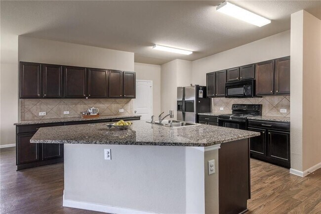 Building Photo - 11916 Riparian Rd