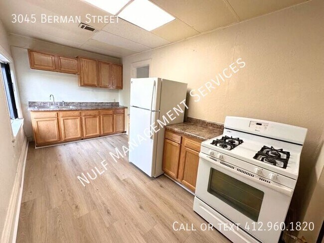 Primary Photo - 3045 Bergman St