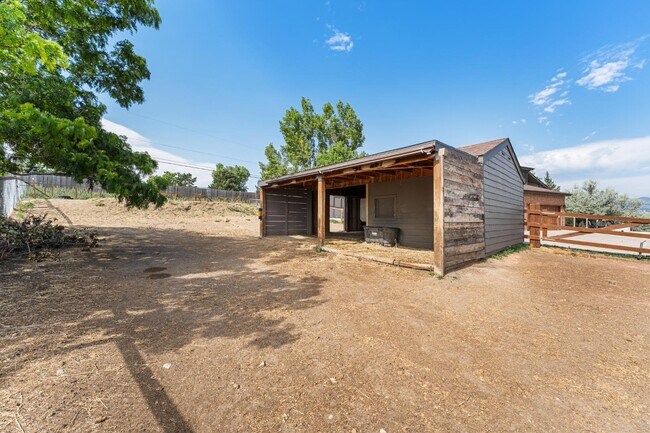 Building Photo - 12540 W 86th Ave