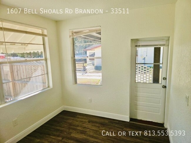 Building Photo - 1607 Bell Shoals Rd