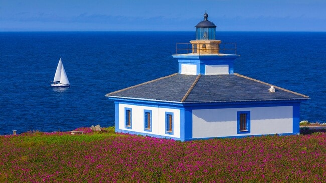 Building Photo - 511 Edison St W