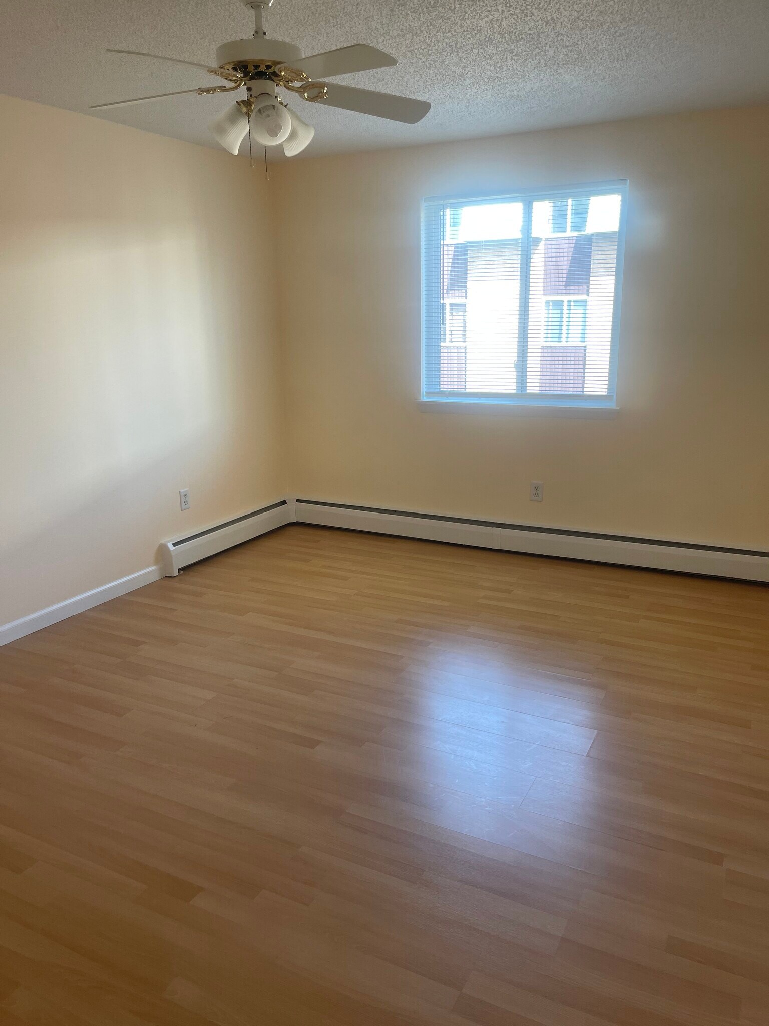 Building Photo - 89 Clinic Dr