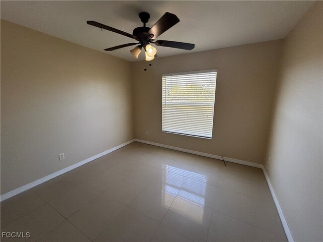 Building Photo - 3516 SW 15th Pl