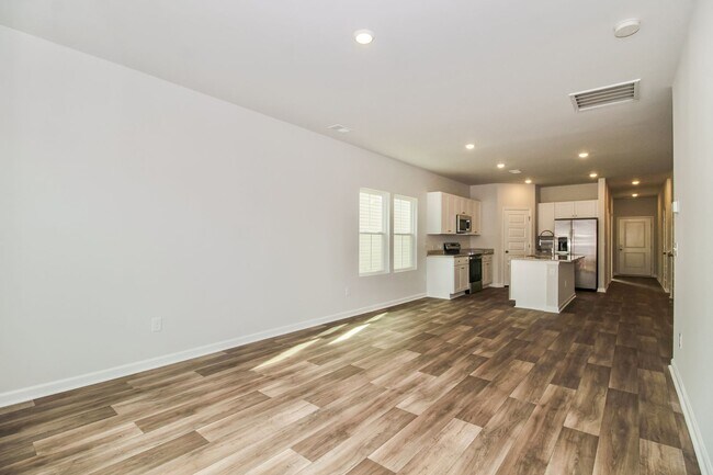 Building Photo - $500 Off 1st Month's Rent - 4 Bdrm/3 Bath, Brand New Townhome in Ocean Isle