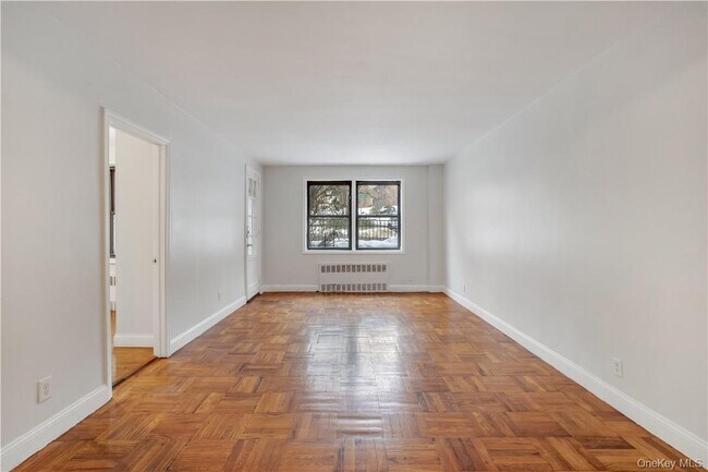 Building Photo - 140 E Hartsdale Ave