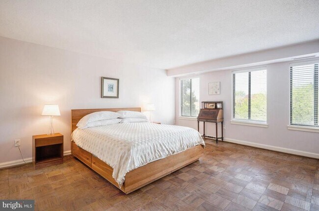 Building Photo - 3101 New Mexico Ave NW