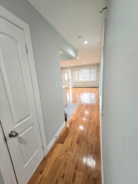 Building Photo - 11714 197th St