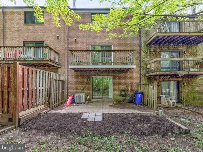 Building Photo - 8956 Skyrock Ct