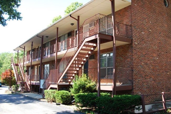 Primary Photo - Saxony Apartments