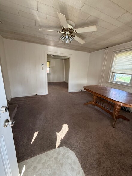 Building Photo - 3456 Main St