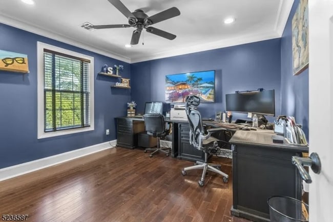 Building Photo - Modern Colonial Single-Family Home