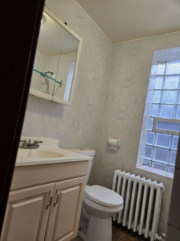 Building Photo - 6319 S Central Ave