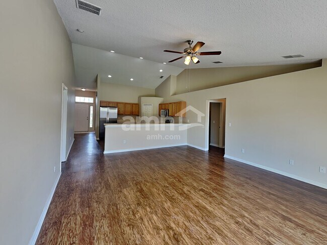 Building Photo - 315 Colony Court