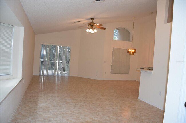 Building Photo - 2393 Paulette Dr