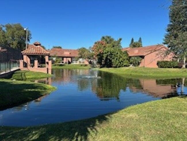 Building Photo - 650 Trinidad Ct