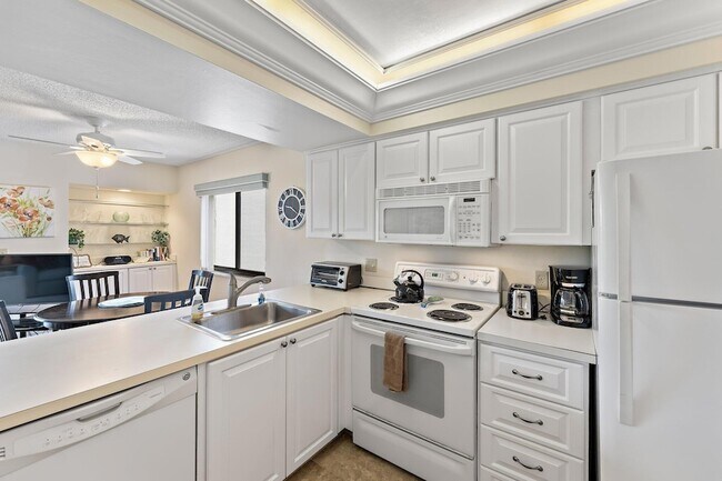 Building Photo - 1605 S US Hwy 1