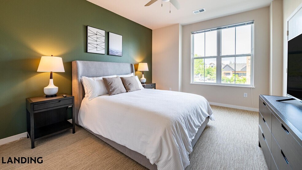 Building Photo - 5657 W Barn Rd