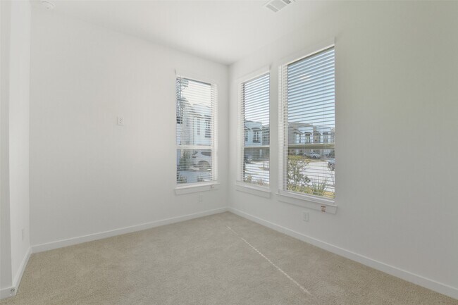 Building Photo - 16518 Amber Patina Ln