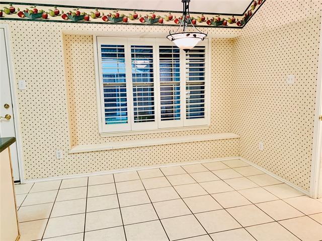 Building Photo - 2921 Lake Valley Dr