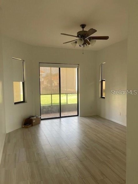 Building Photo - 415 Cinnamon Dr