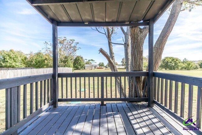 Building Photo - 158 Emerald Blvd