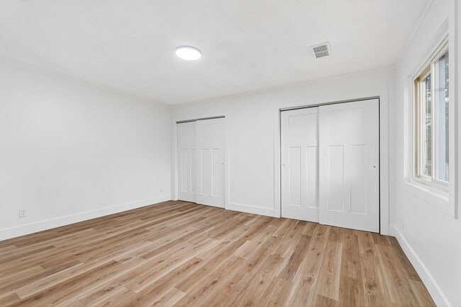 Building Photo - Beautifully Renovated 3BR Ranch w/ Garage, Covered Patio & Fenced Yard