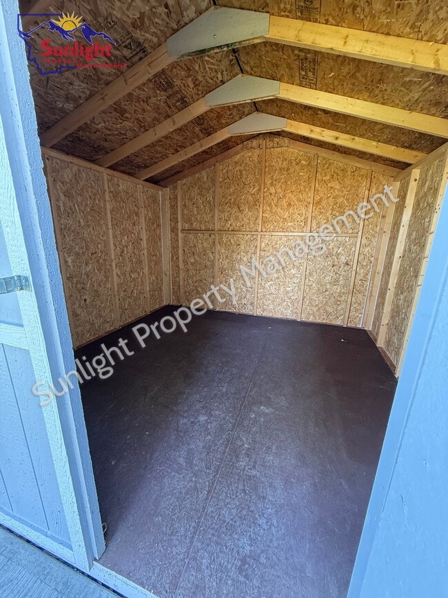 Building Photo - Updated Mobile Home for Rent - Peaseful Co...