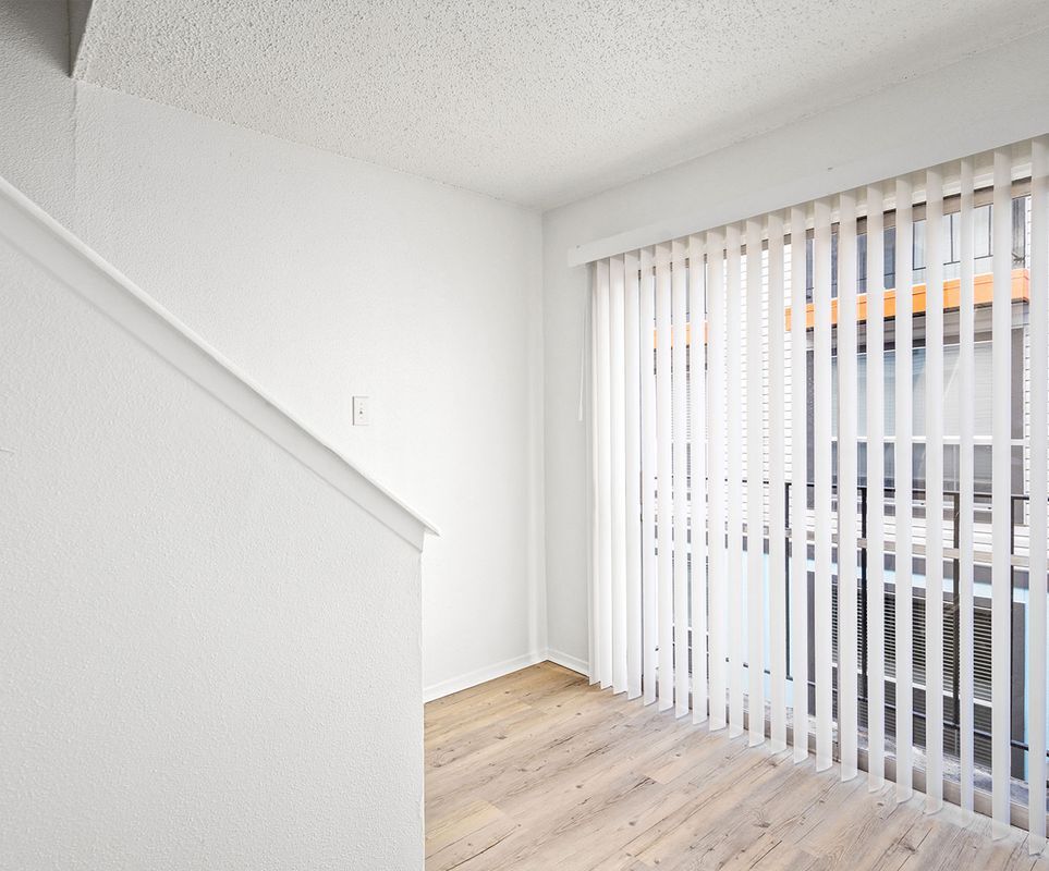 Building Photo - 2111 Holly Hall St