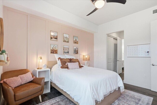 Building Photo - 3131 N Central Ave