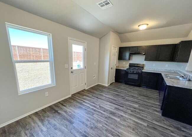 Building Photo - 3 Bed in NW OKC!