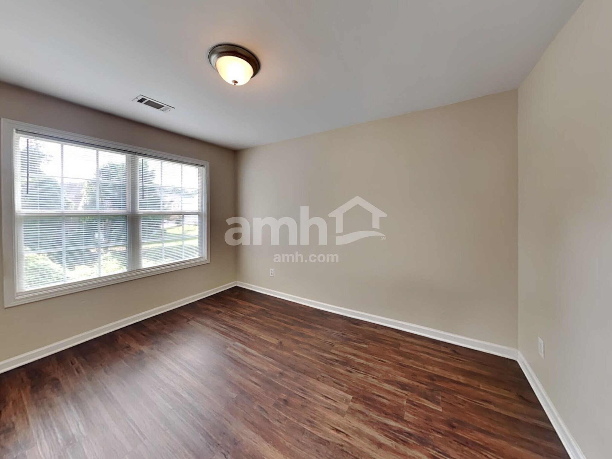Building Photo - 6433 Grand Hickory Dr
