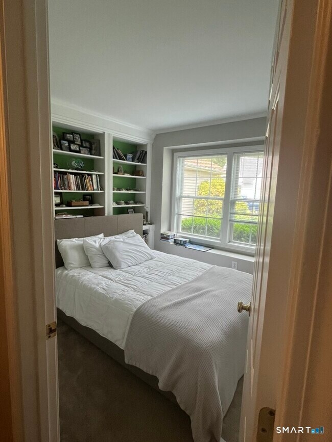 Building Photo - 193 Deerfield Ridge Dr