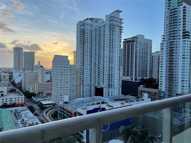 Building Photo - 50 Biscayne Blvd