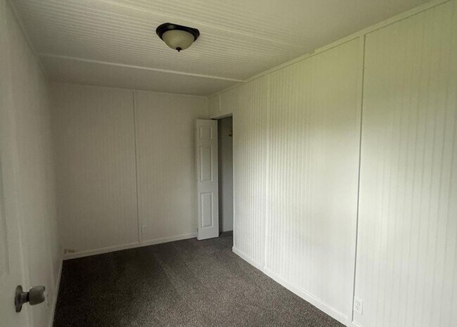 Building Photo - For Lease
