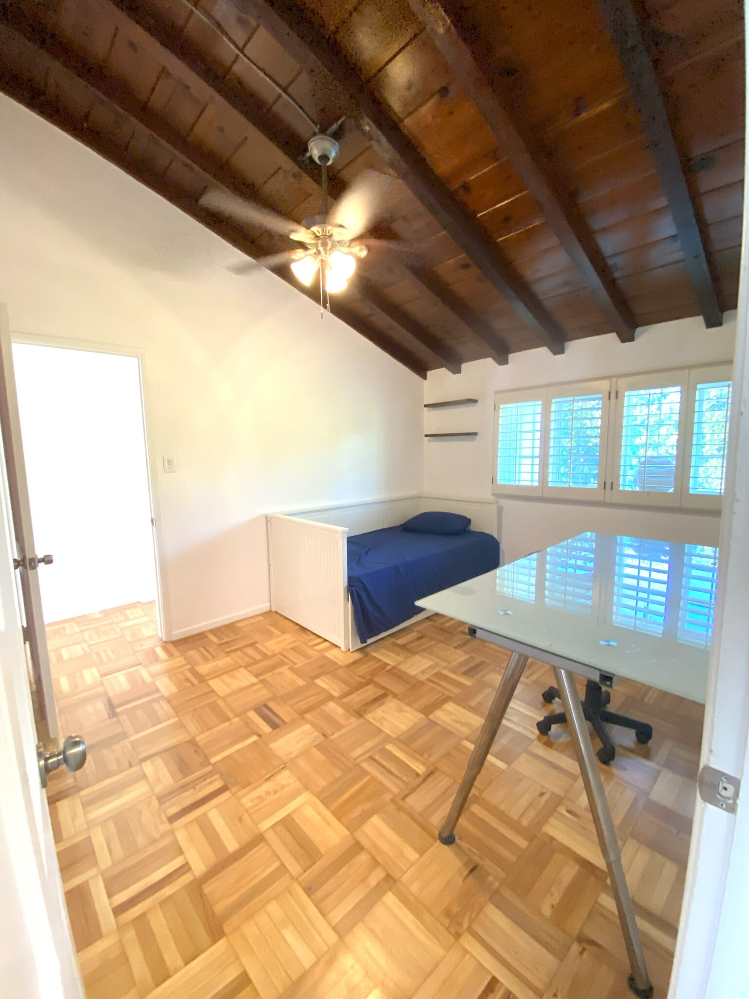 bedroom 1 - 2906 Overland Ave