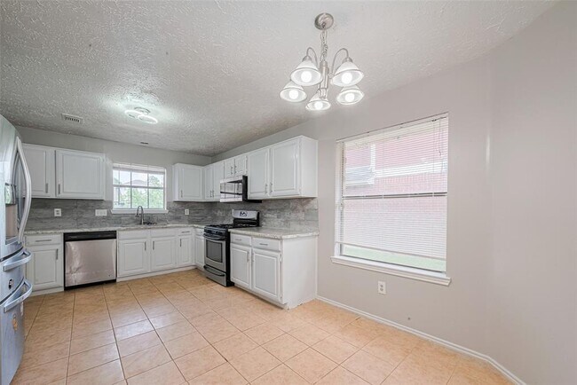 Building Photo - 9302 Bristlebrook Dr